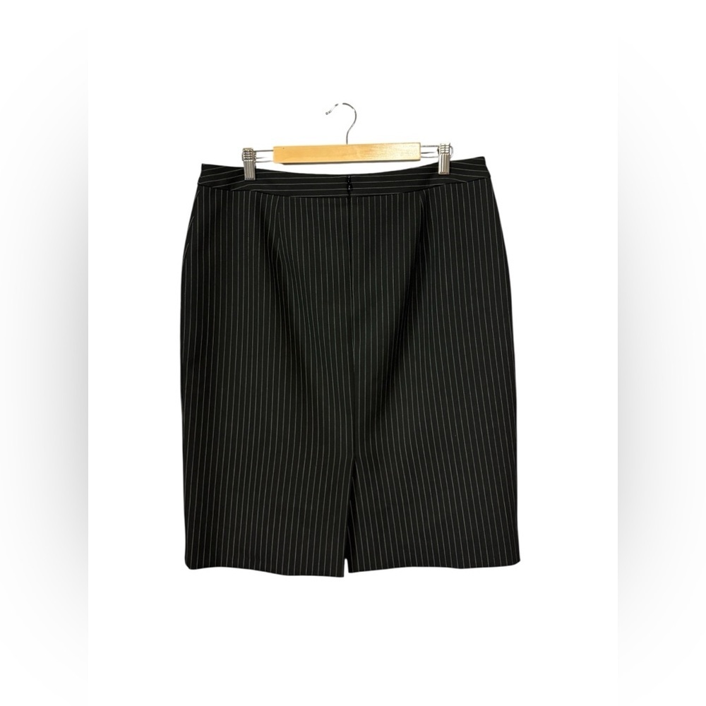 Hugo Boss, Black Pinstripe Pencil Skirt, Size 14 US, Office Classic - Picture 7 of 11